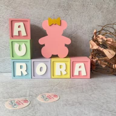 Ursa + Cubos Ts 6x6cm- Decoração Bebê