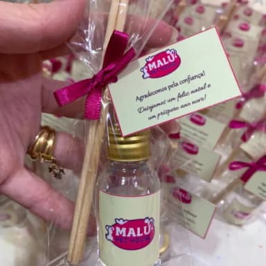 Brinde corporativo mini aromatizador com logo