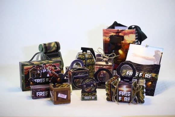 Kit 60 Lembrancinhas Free Fire