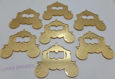 Aplique Carruagem Acrílico Espelhado Dourado 4,5cm Pct 4 und