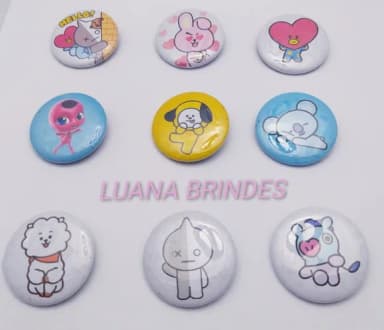 Bottons diversos - cartela com 9 unidades