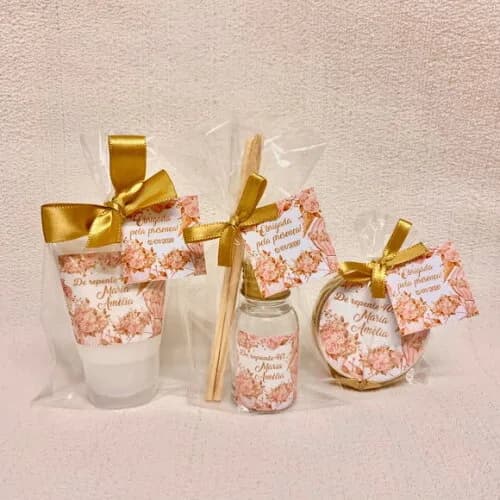 Lembrança aniversário Kit com 60 unidades