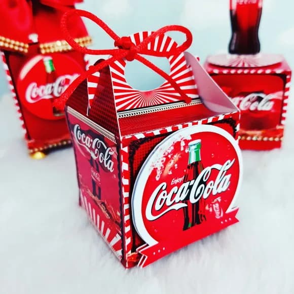 Kit 60 Lembrancinhas Coca Cola