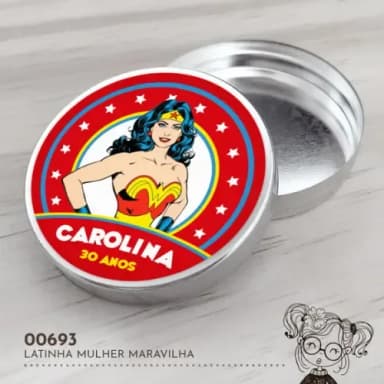 Latinha Adesivada Mulher Maravilha - 00693