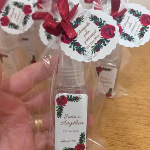 Álcool 70% Spray Lembrancinha casamento rosas vermelhas