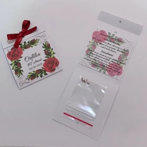 Lembrancinha 80 Anos Sachê Sementinha Floral vermelho