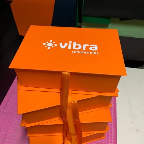 Caixa Mini Espumante e Doces