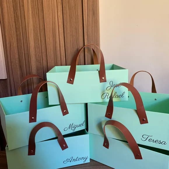 Cesta Personalizada com Alça de Couro