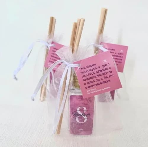 Brinde Corporativo Dia da Mulher Mini Aromatizador com Logo