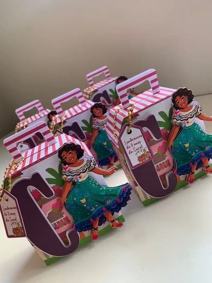 Kit 30 Lembrancinhas Encanto