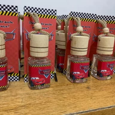 Aromatizador p/ Carro Lembrancinha Aniversário Carros
