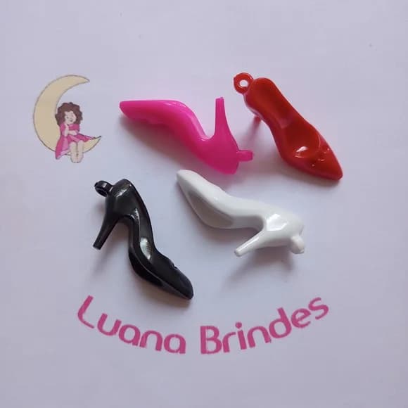 Pingente Sapatinho Leitoso de Acrilico 3,5cm Pct 25 Unidades