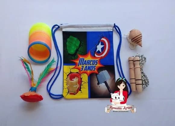 Mochila Boa Infância Tema os Vingadores